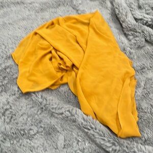 Yellow sarong